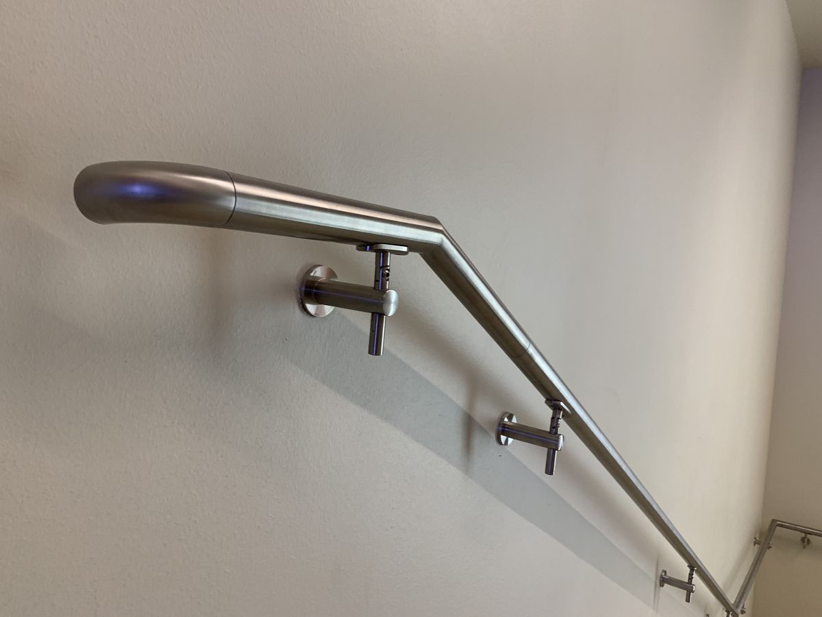 Handrail Tangga Stainless / Besi
