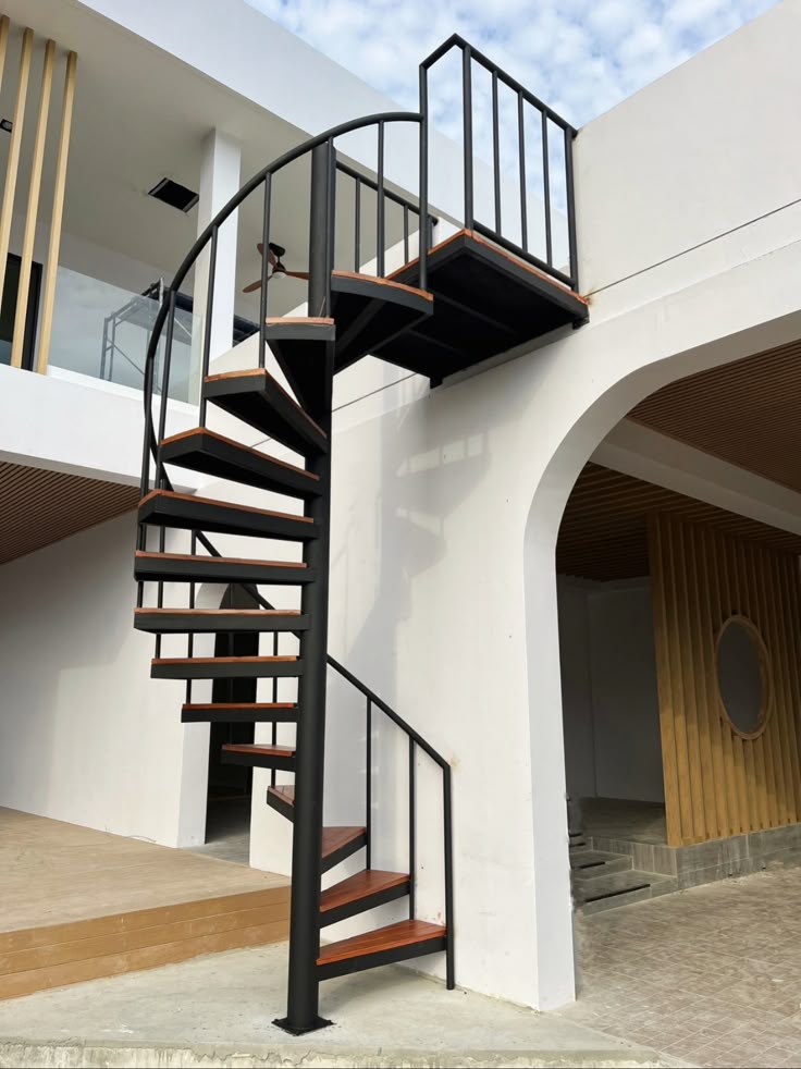 Tangga Putar Minimalis